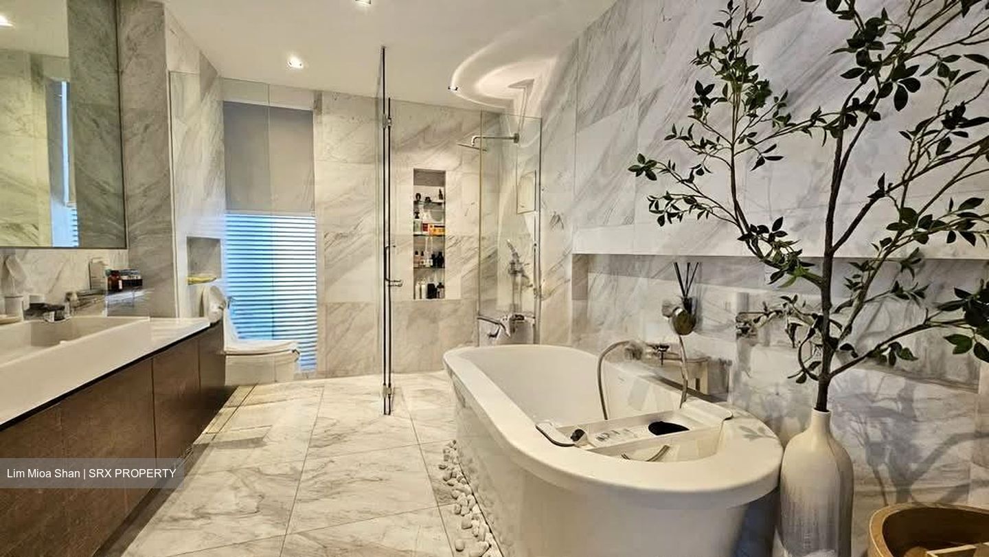 Bukit Timah Road (D10), Semi-Detached #569326611